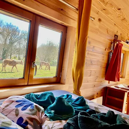 Baie Normandie Tiny House Isolee , Chauffee, 40min Mt St Michel 30min Draps Serviettes